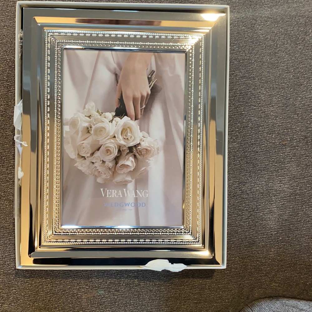 Vera wang frame great wedding gift